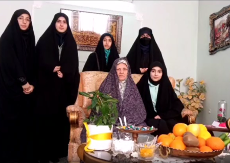 دیدار دانش آموزان دبیرستان دخترانه دولتی معارف زنجان با مادر شهید اشتری