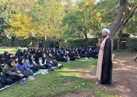 اولین گردهمایی اردویی دانش آموزان دختر معارف شهر تهران